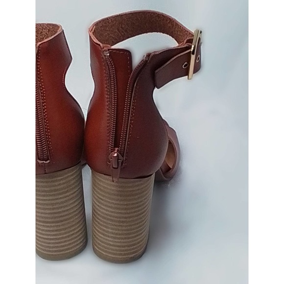 Steve MaddenMadden Girl Estoria Cognac Leather Ankle Strap Block Heels - Picture 4 of 8